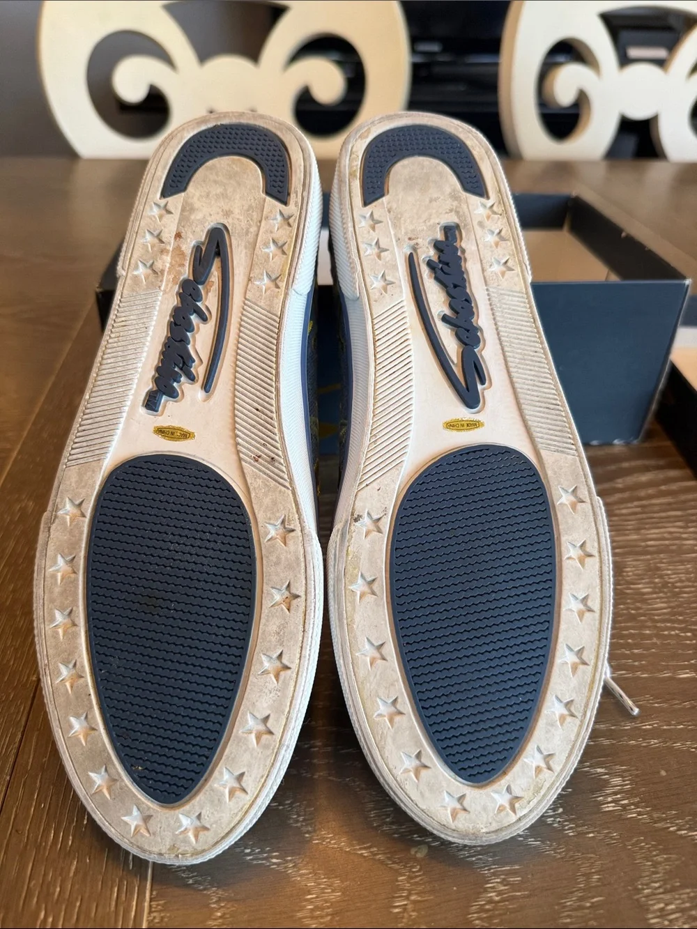 Sabastino vintage sneaker embroidered denim sea theme Pisces style size 8 womens
